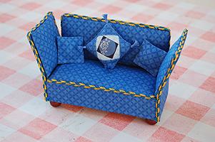 Victorian Knowl Sofa